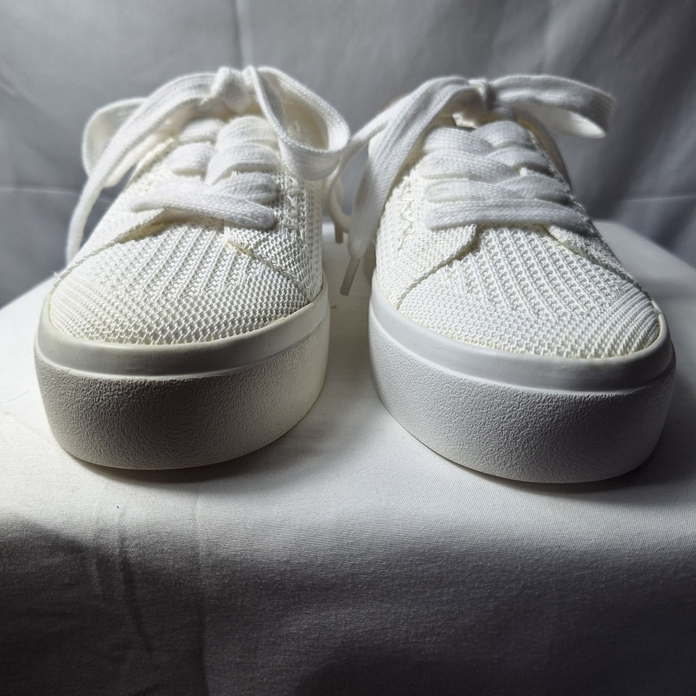 LUCKY BRAND "Tenuda" Sneaker Sz 6M White Breathable Knit Lace-Up Tan Heel Tab - Picture 4 of 10